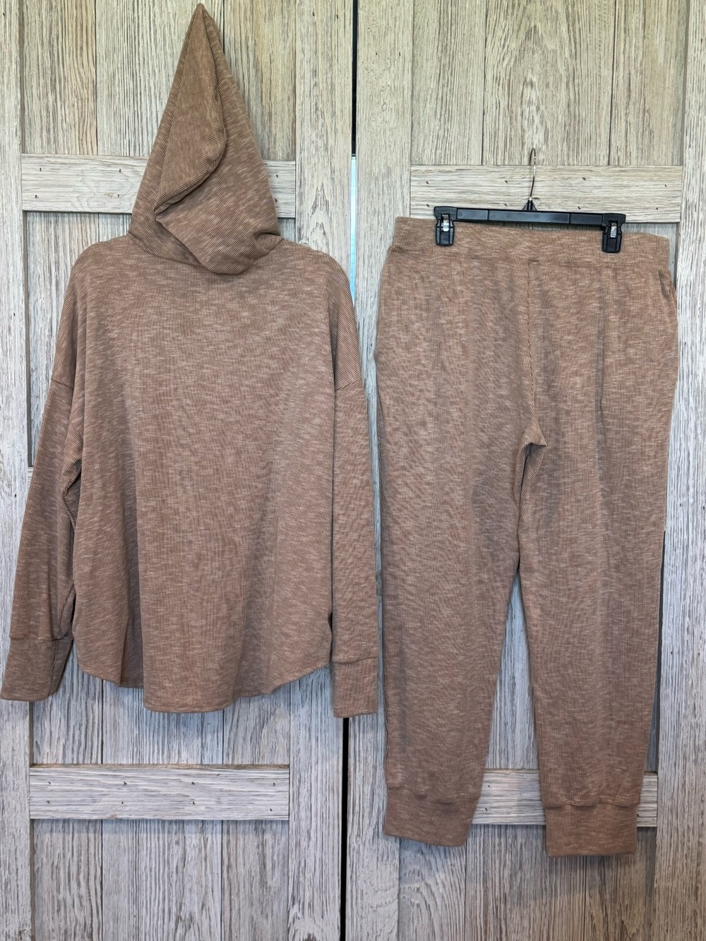 Like Love Cozy Two-Piece Hooded Lounge Set in Heathered Taupe Sz 2X - Picture 2 of 8